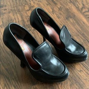 Leather black MaxStudio heels
